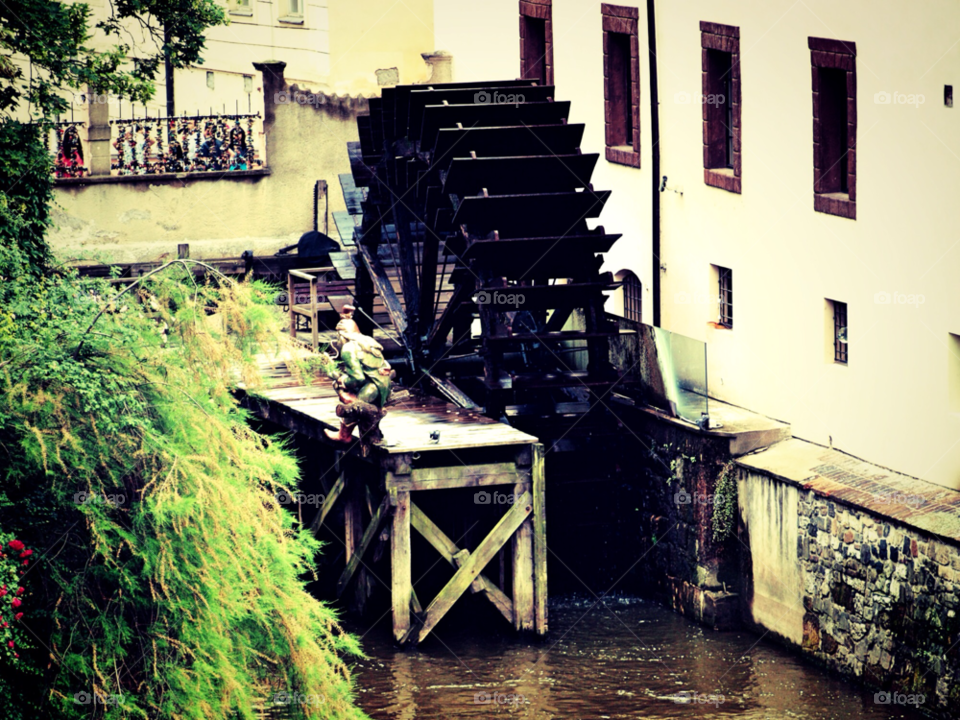 wheel water river prague by chester29