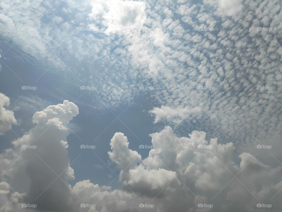 a image of beautiful sunny sky