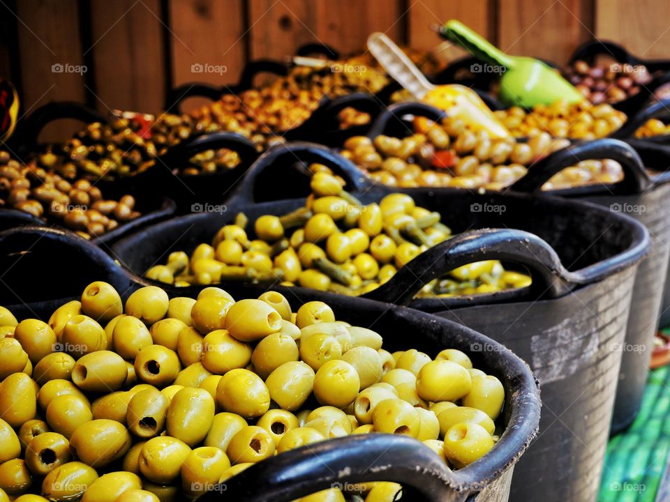 Green artisan olives for sale