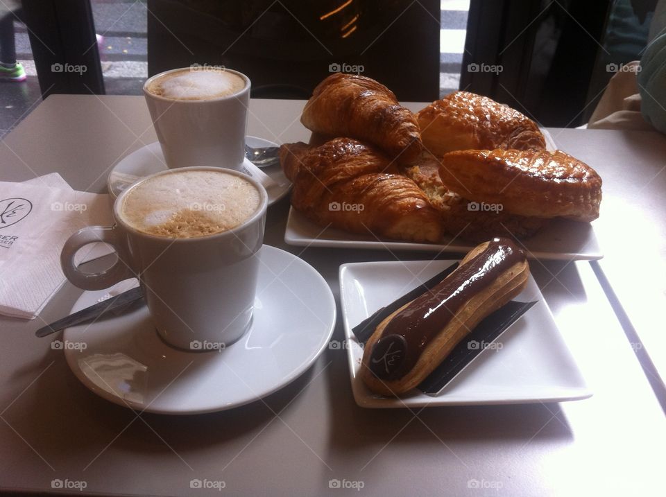 Breakfast in Paris 