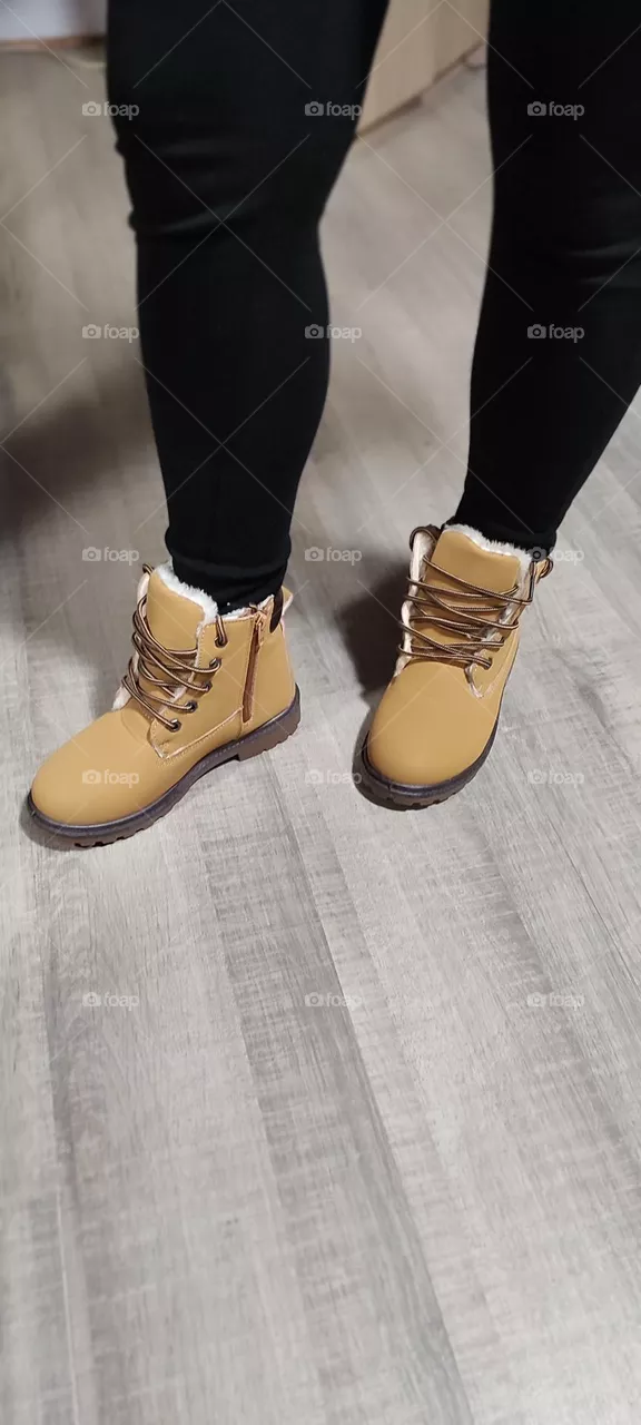 Shoes snow