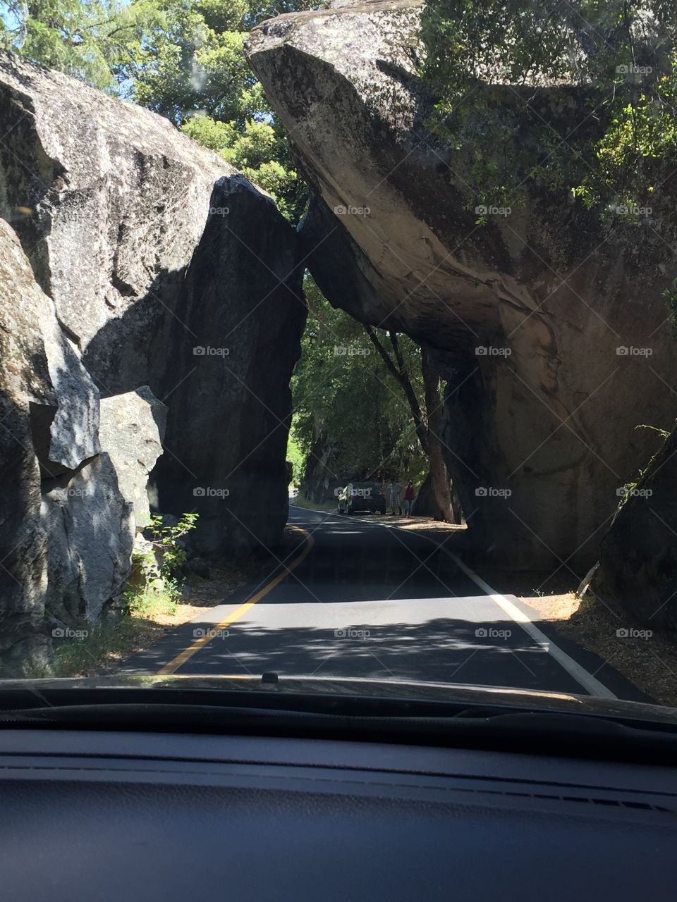 Tunnel of stone 