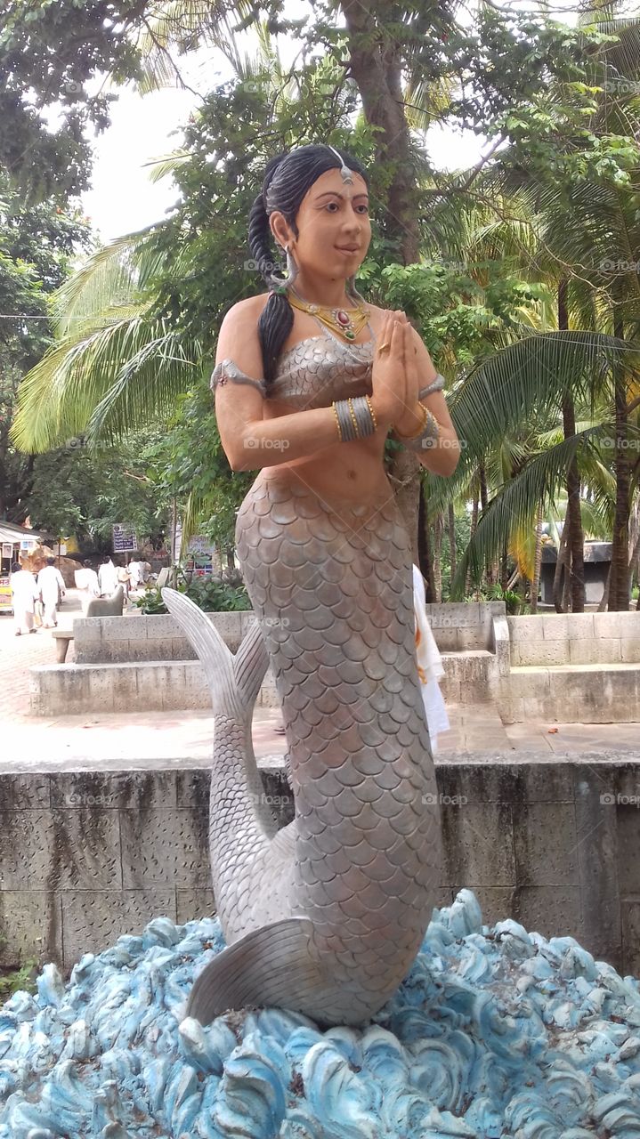 mermaid statue