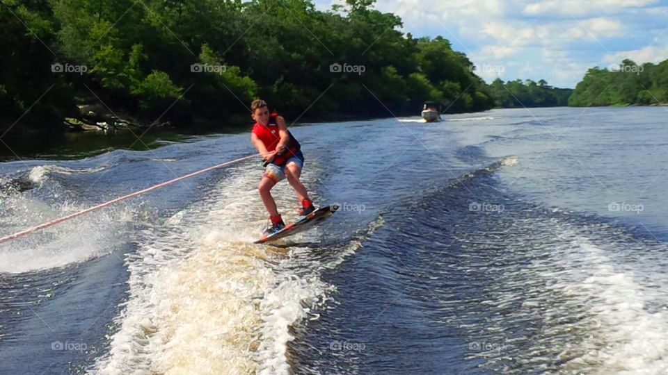 Wake boarding 