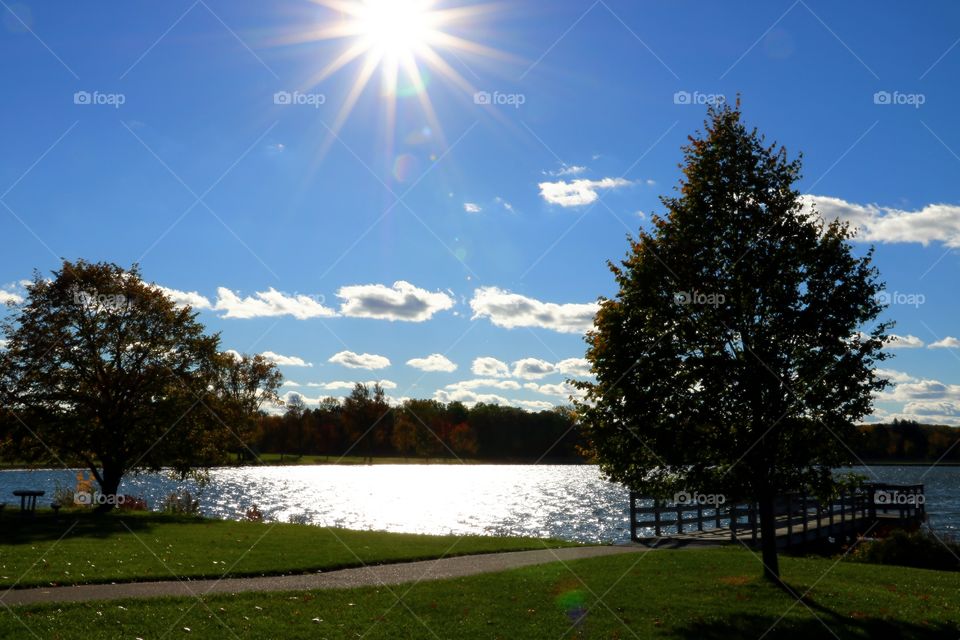 Sun rays shining so brightly