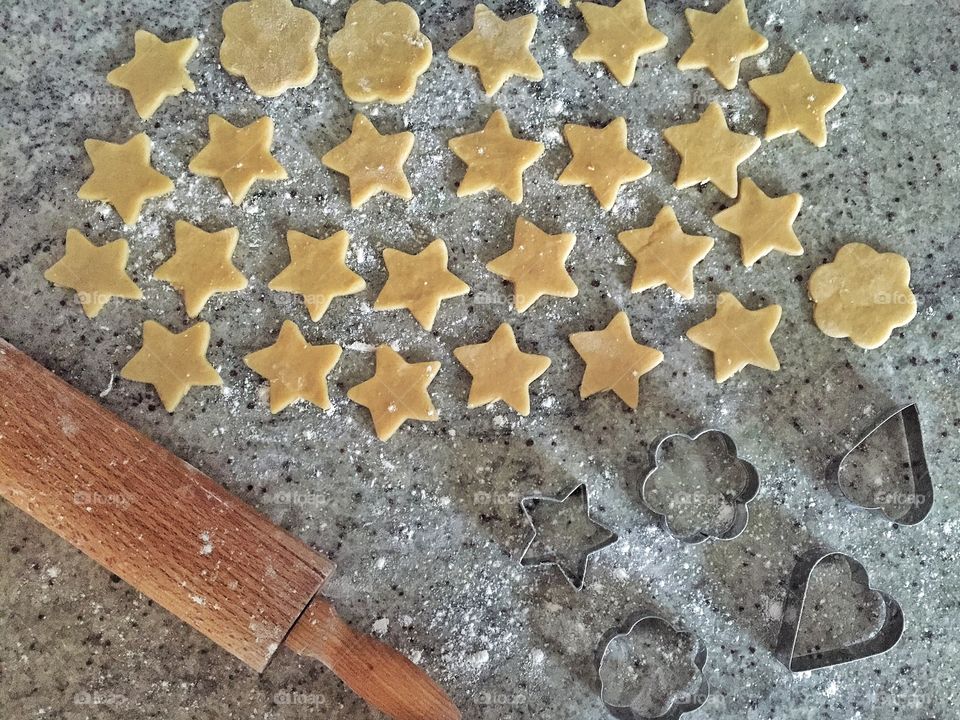 Cutting cookies