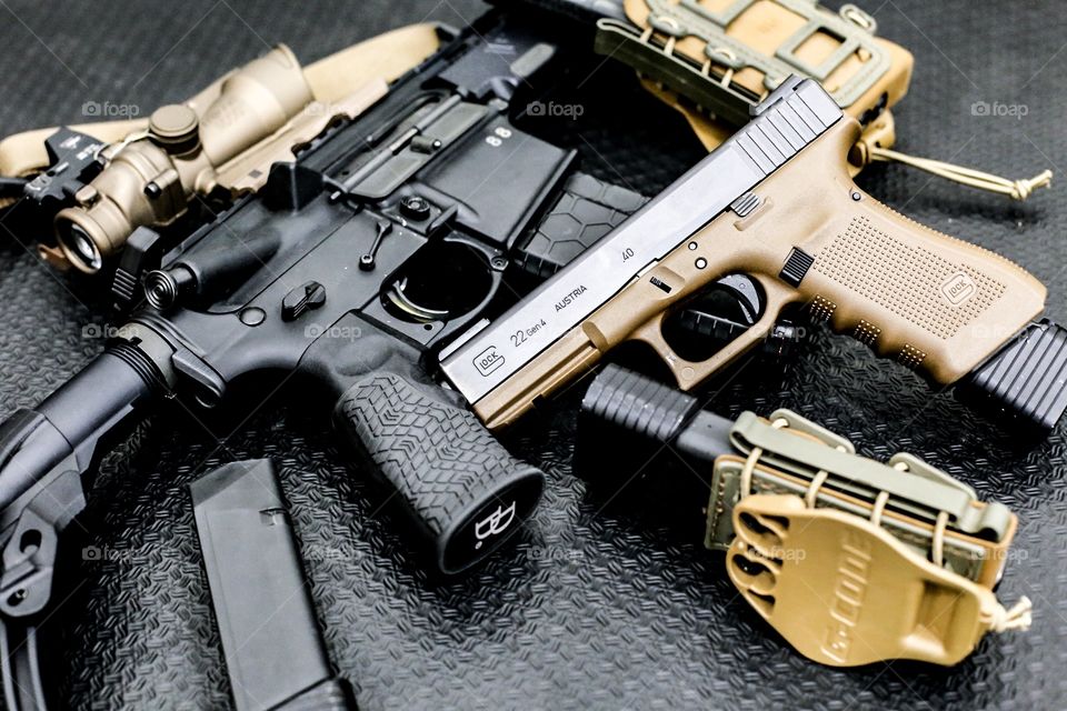 Equipment Glock + AR-15
