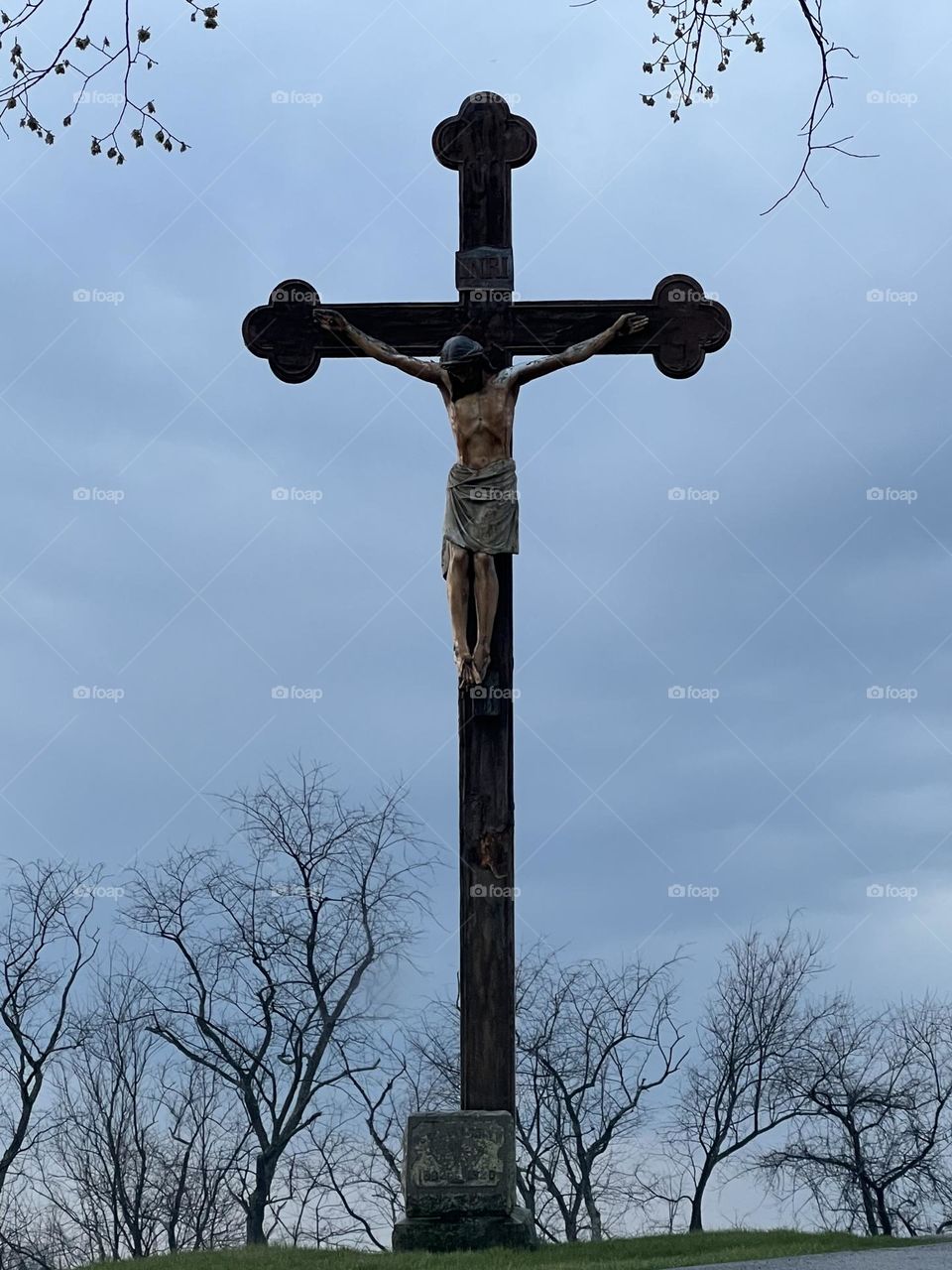 Crucifix 