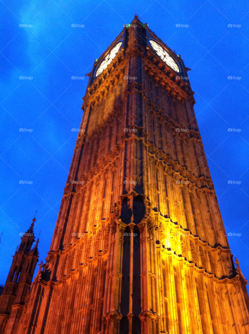 london bigben clock tower by jeanello