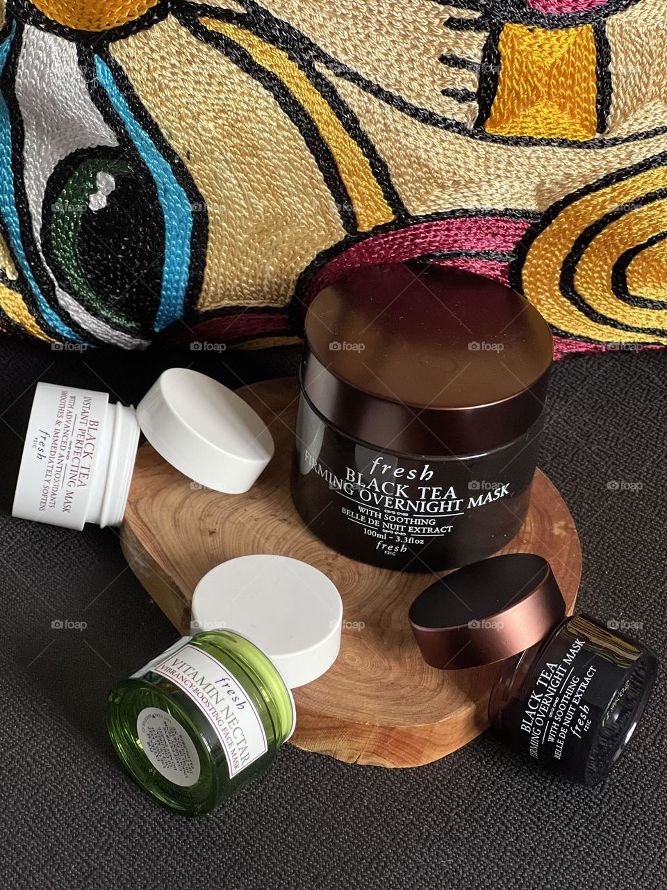 Mask daily . f r e s h everyday