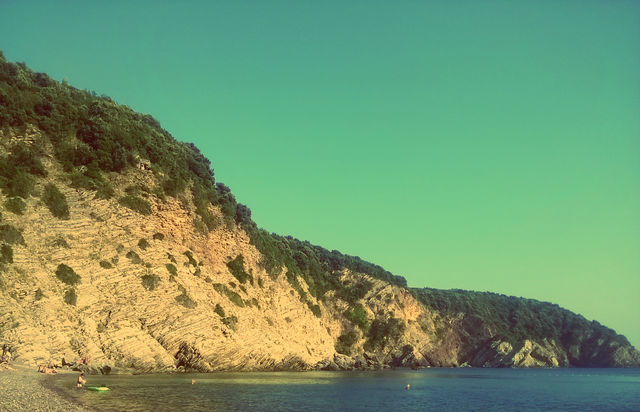 sea and mountain