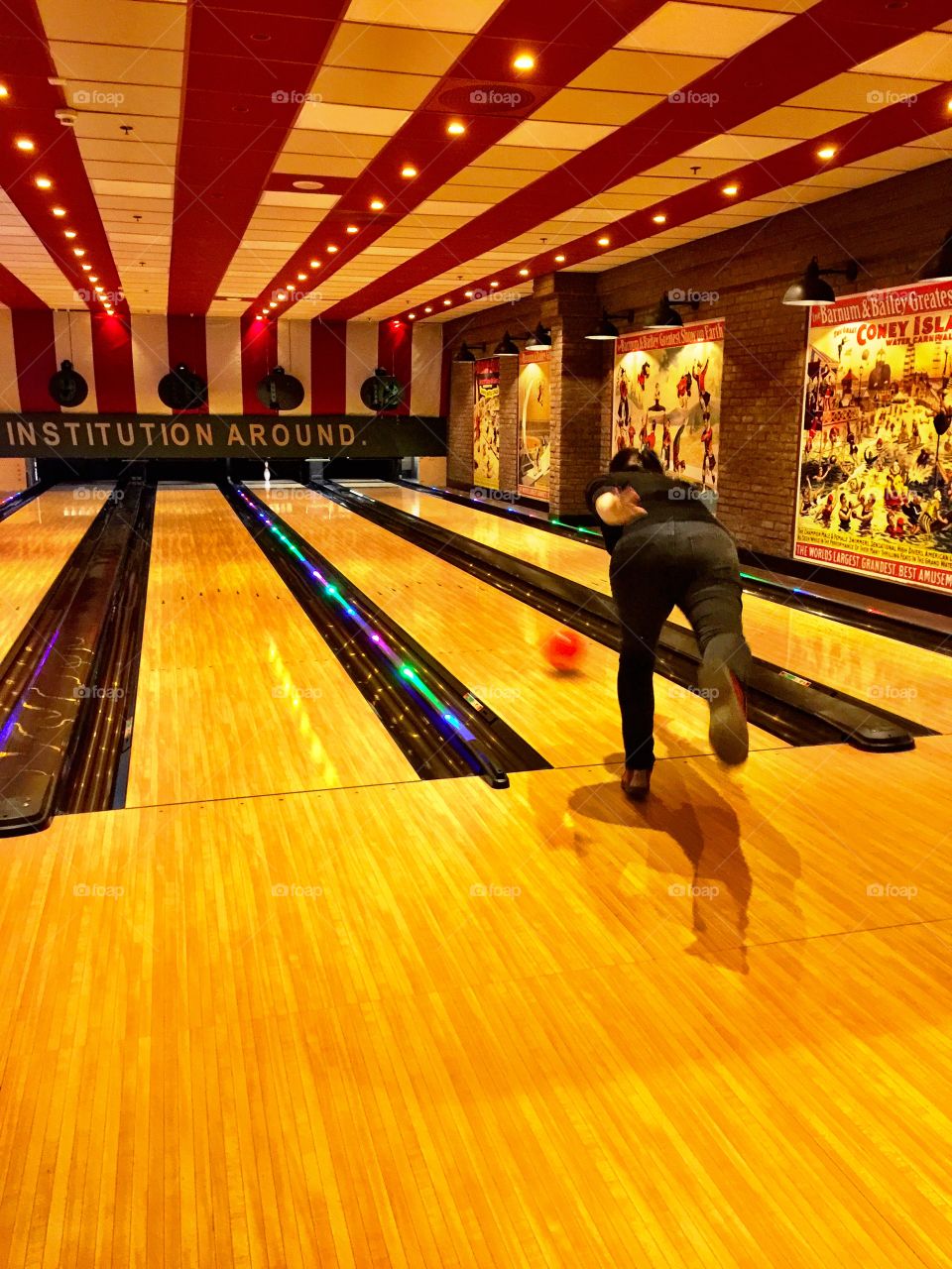 Play Bowling! 