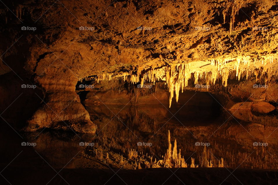 Luray caverns and their reflection 