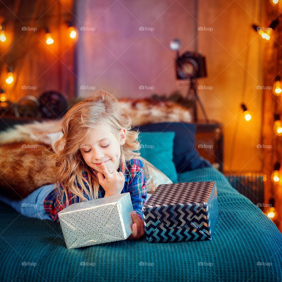 Girl waiting for Christmas 