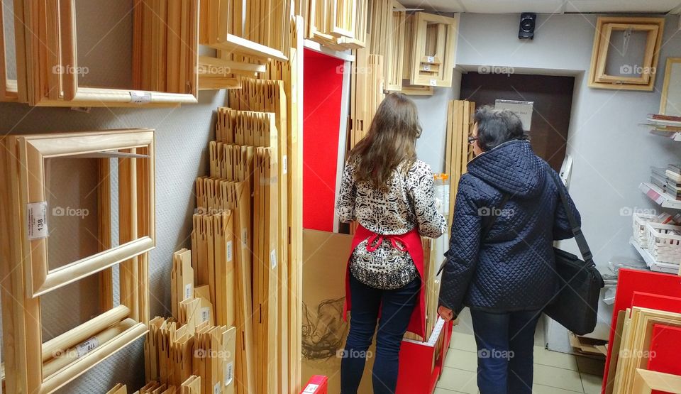 This picture was taken at art shop. I think most customer here are either artists or students who study art and design. 