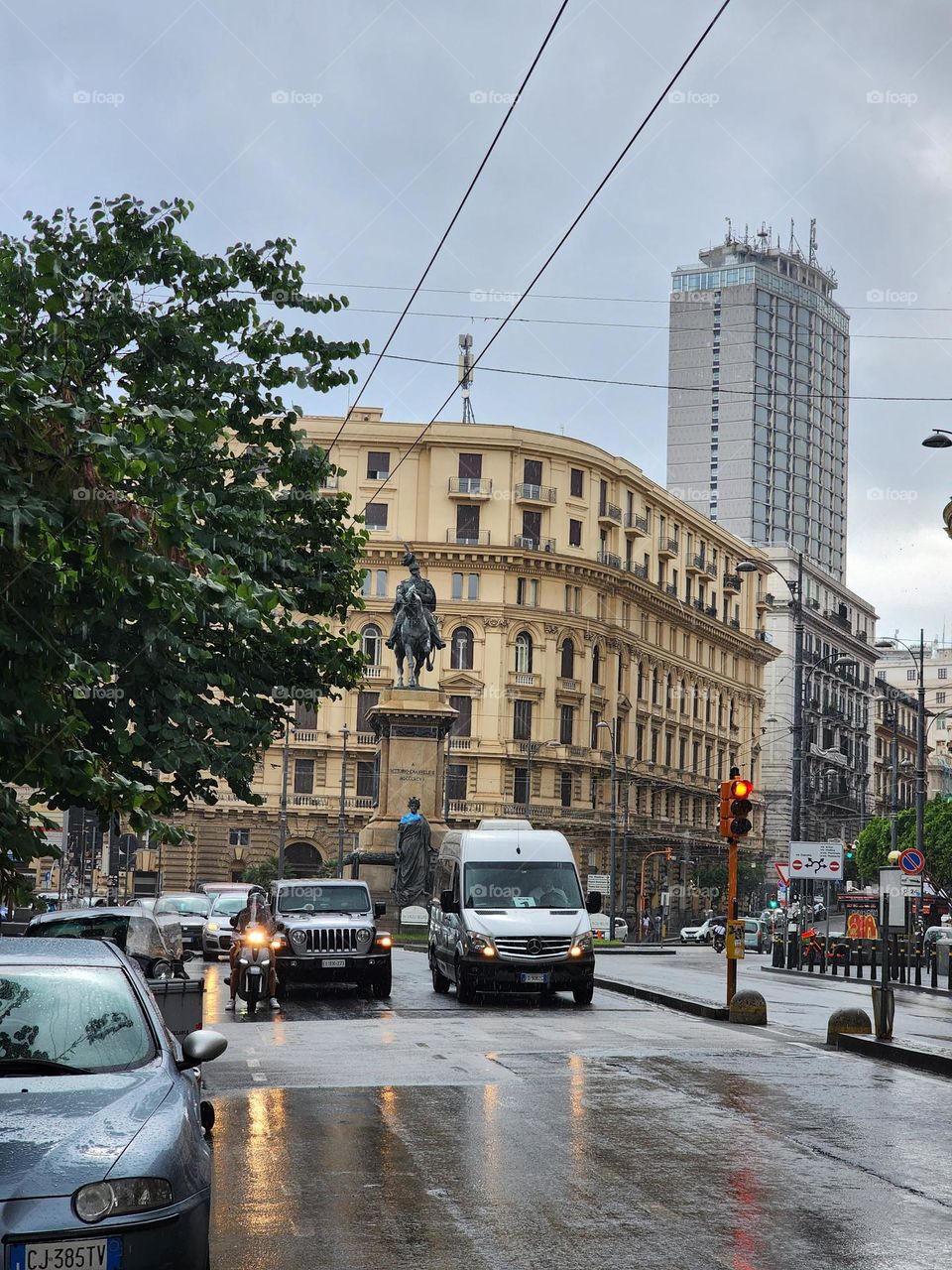 Napoli, cars, busy street