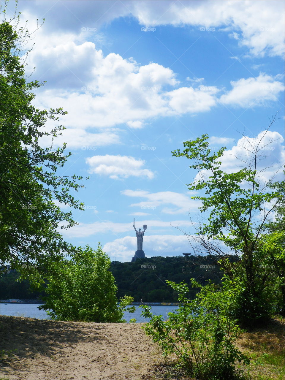 On the beach in the city of Kiev, Hydropark