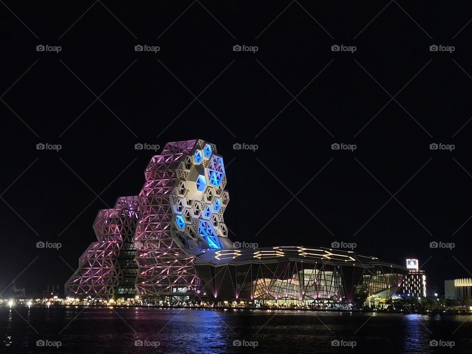 "Kaohsiung Music Center.Designed by Manuel Alvarez Monteserin Lahoz. Got FIABCI World Prixd'Excellence Awards 2021. The appearance design is based on the ups and downs of the waves."Wave Towers"