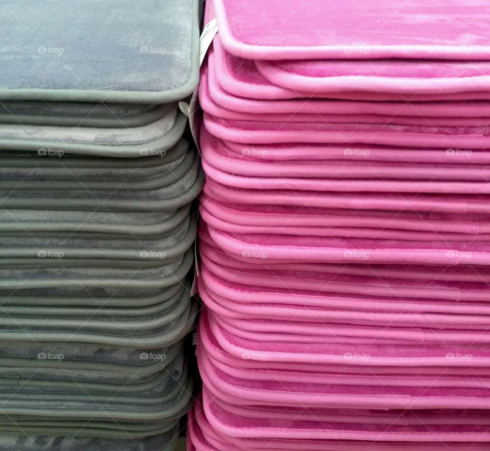 pink and grey bathmats