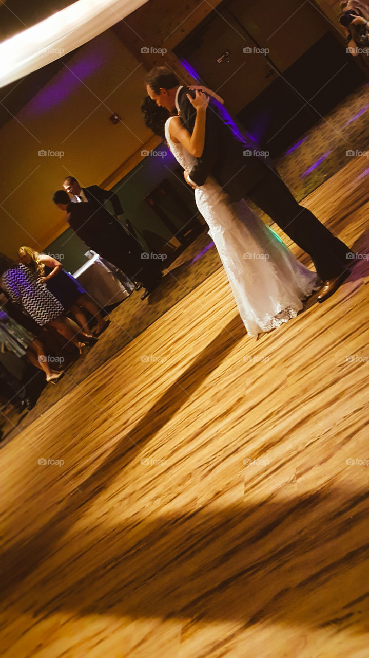father daughter dance at a wedding reception