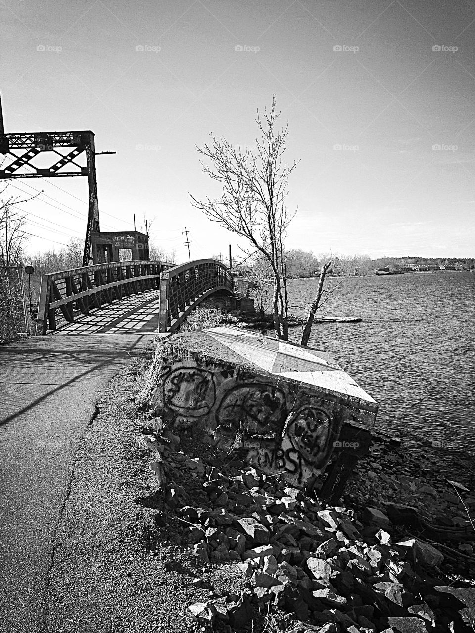 The bike path along Lake Champlain 