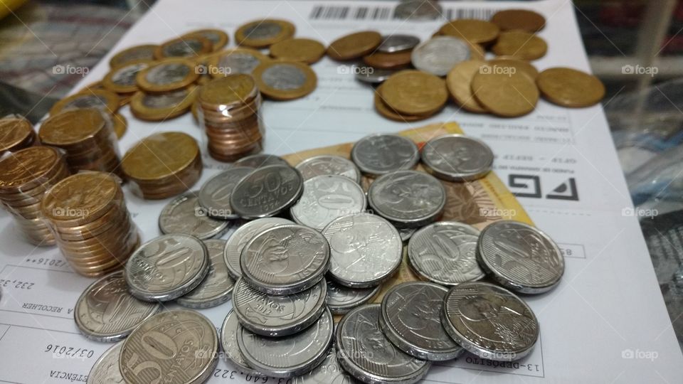 Finanças... moedas.