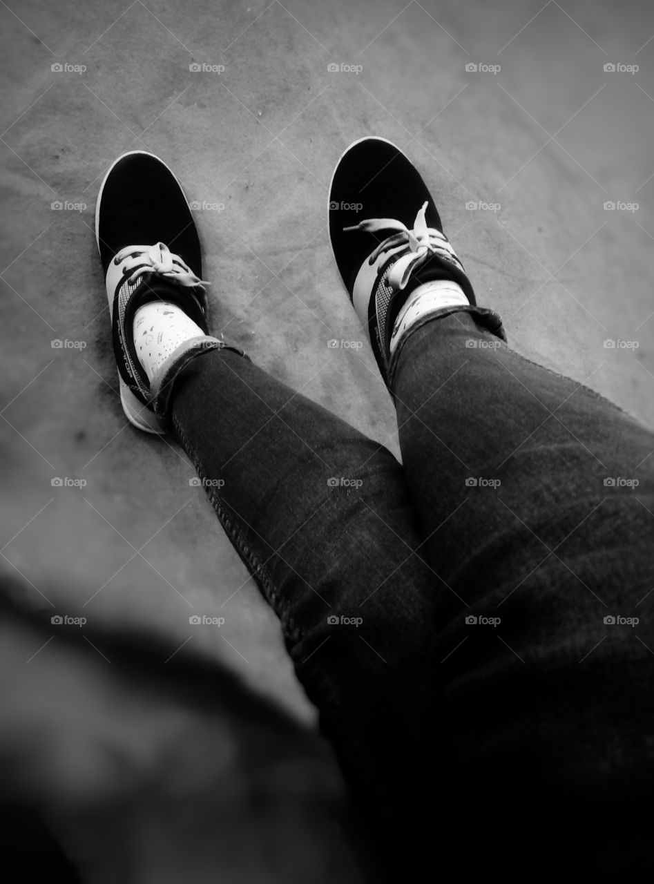 stylis shoes black and white