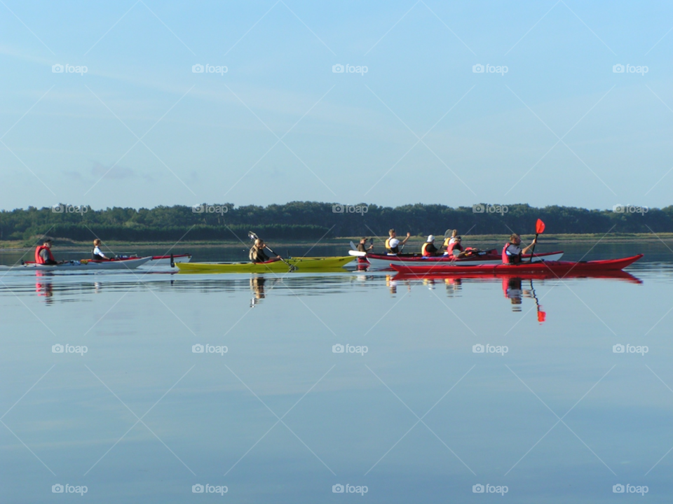 summer reflection kayak kajak by salsa