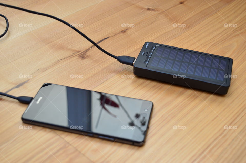 SOLAR CHARGER