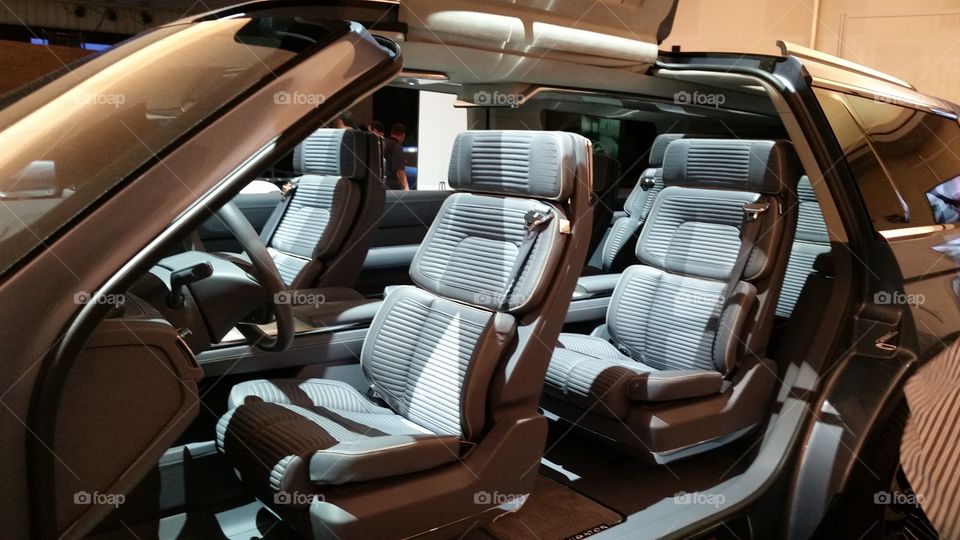 Lincoln navigator new concept seats