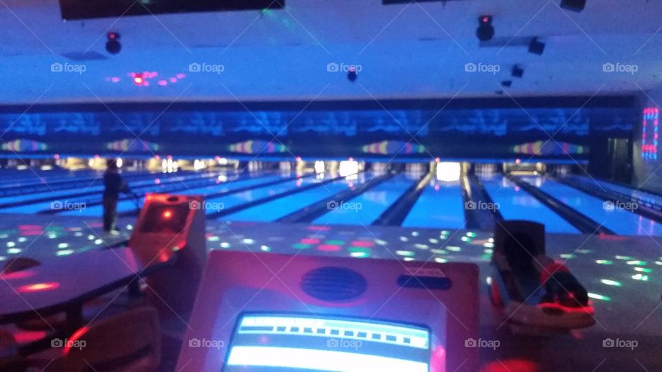 Glow Bowling