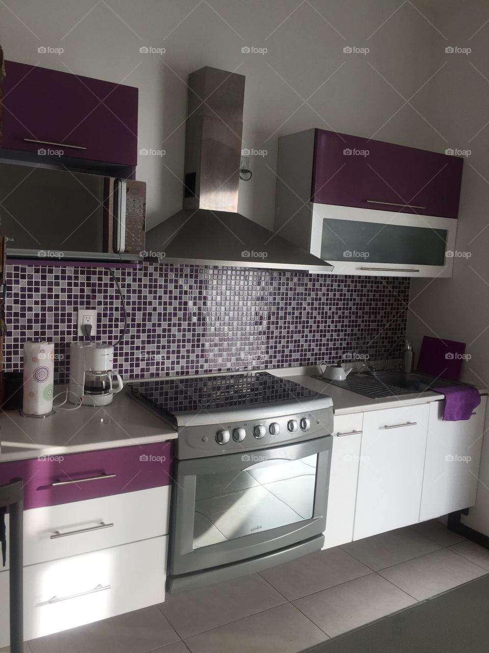   Purple kitchen Cocina
