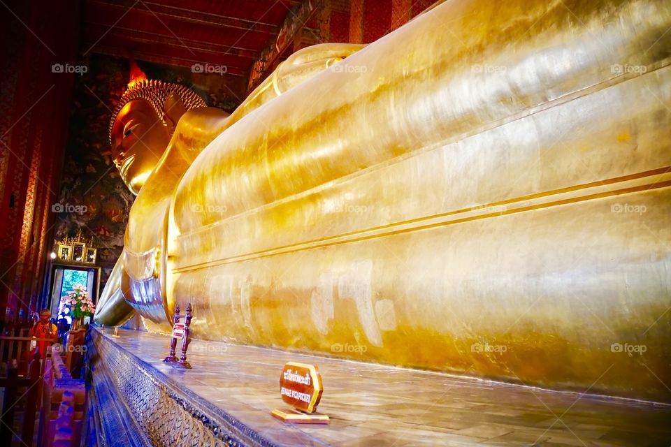 reclining Buddha in Thailand 