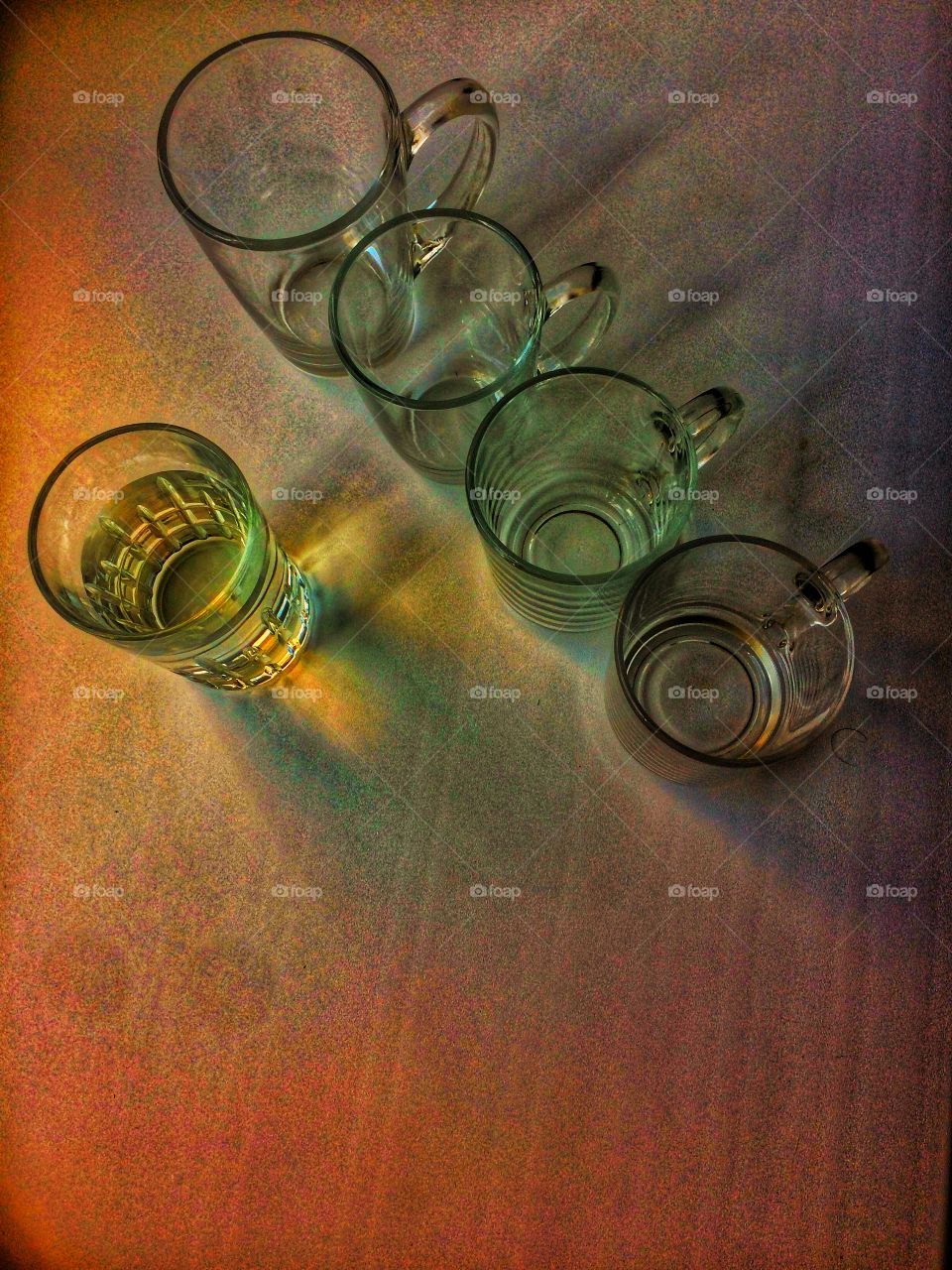 Empty & full glasses 