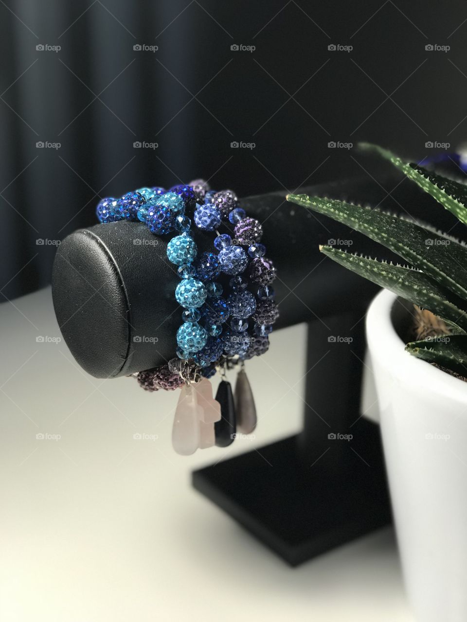 Arts crafts display bracelets 