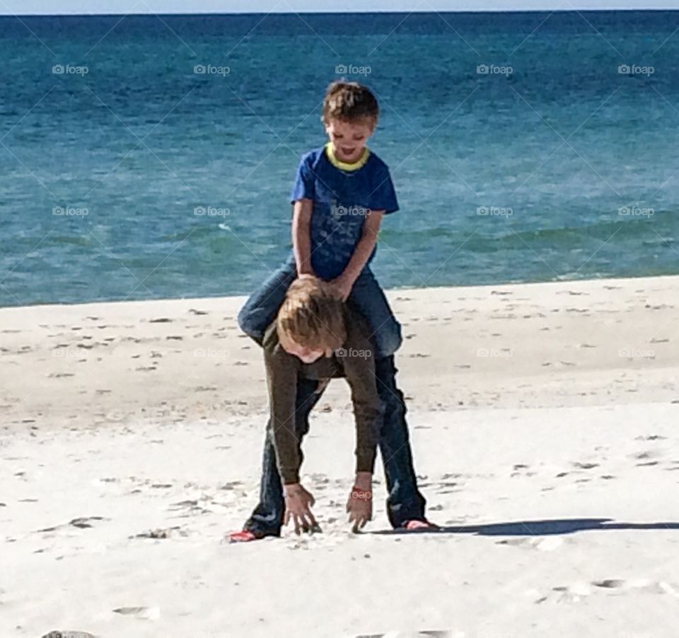 Beach Piggy back 