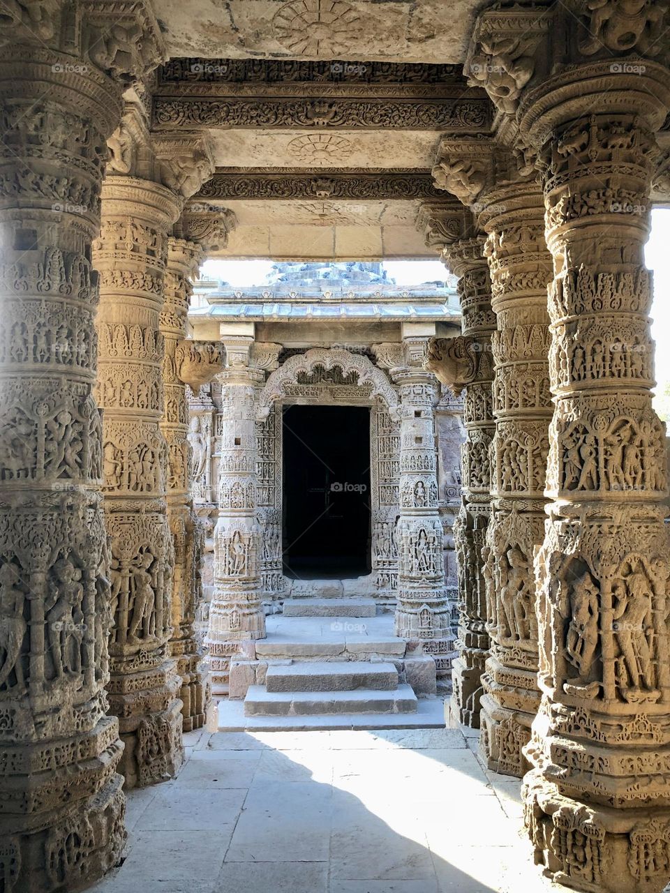 Carved pillar - Ancient architecture 