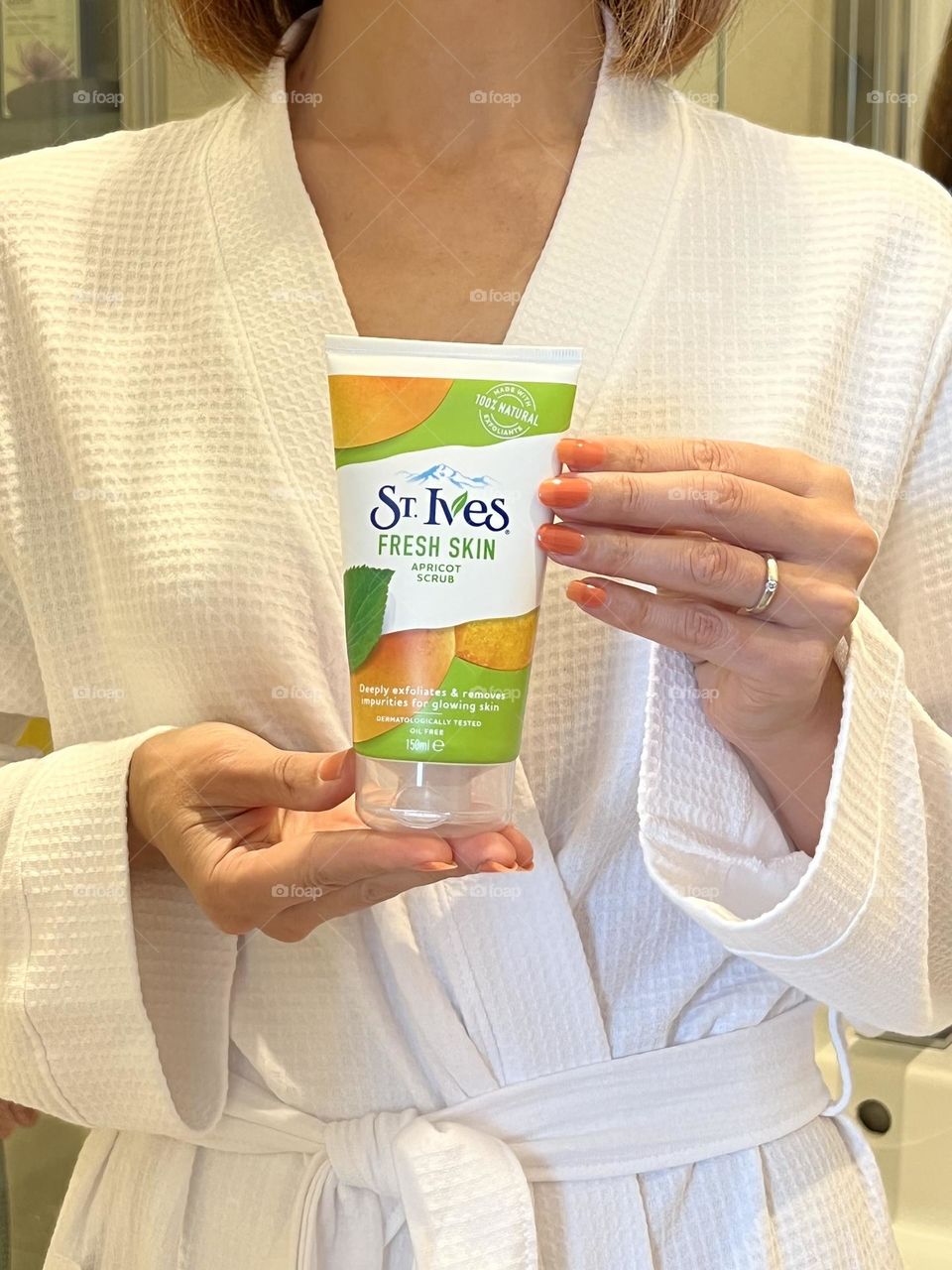 St. Ives fresh skin apricot scrub. 