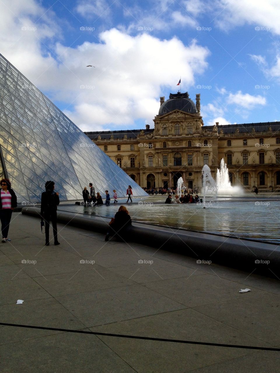 The Louvre in color