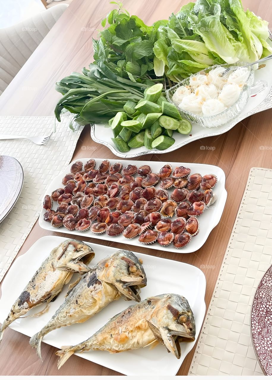 food table shell and fish thai style