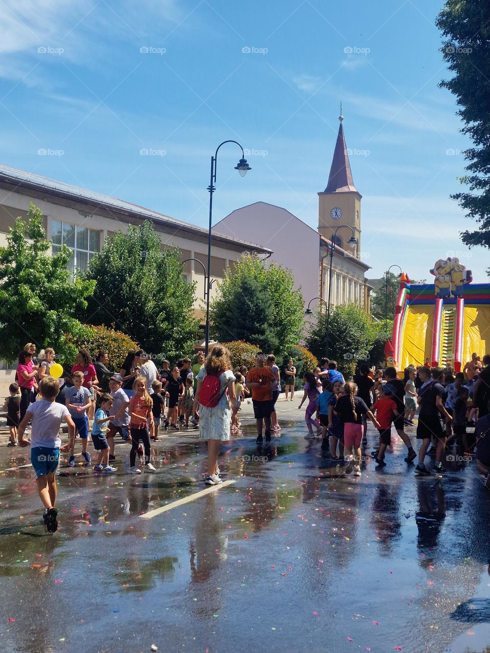 water balloon fight in the city