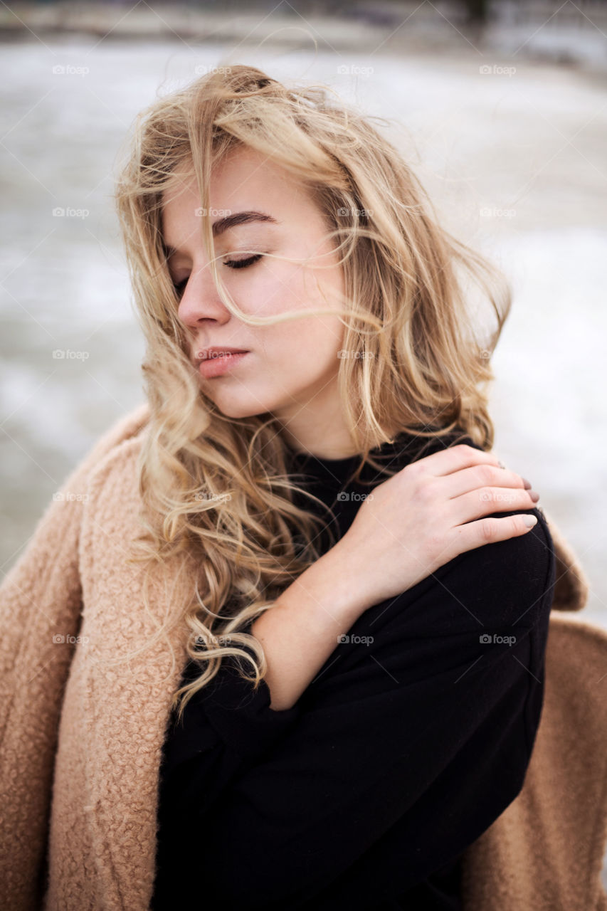 Fashion portrait photo of a young woman