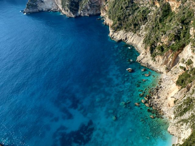 Which shade of Greek blue suits you best? 🌊