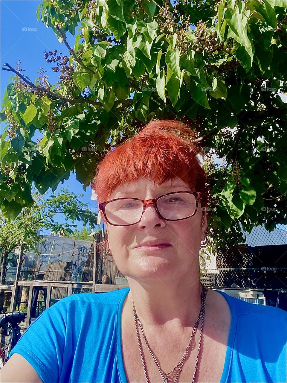 This is me, “Petra Schiller” a.k.a. “Maxine Firefox” wearing an ocean blue sparkly shirt aboard the “Salvation”, our “28 foot 1969 Luhrs” cabin cruiser on a beautiful sunny Indian summer day in early October 2023. Hypnotic Productions