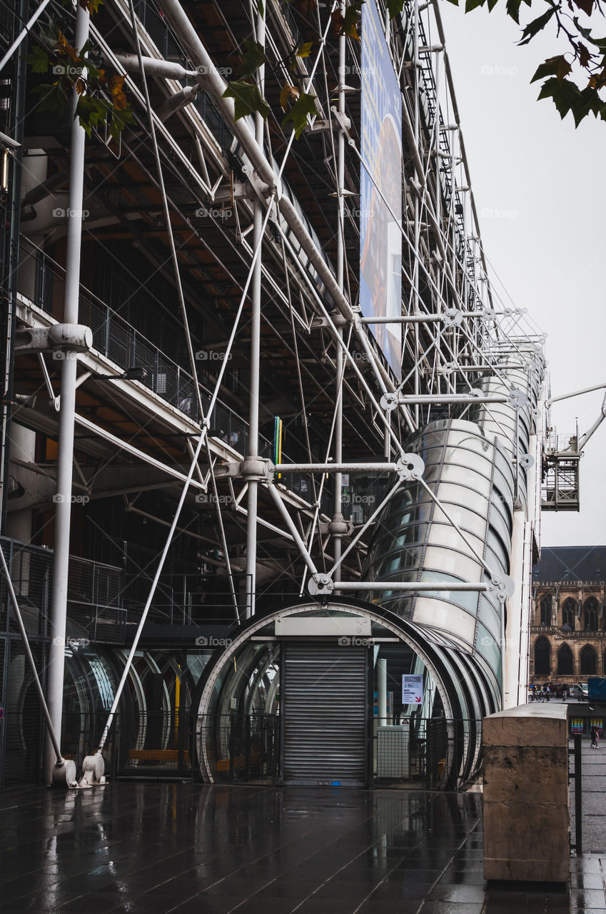 Access to the center