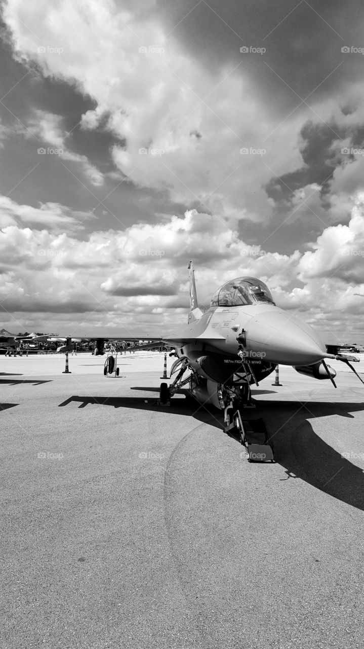 Majestic F16 at Dayton airshow