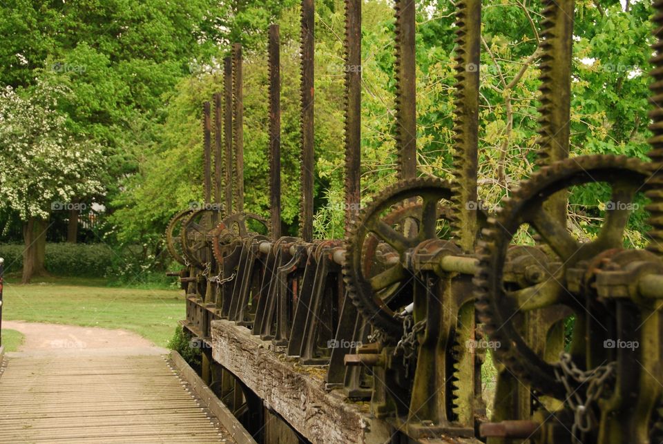 Sluice Gate Mechanism. Weir pool iron sluice gate cogs