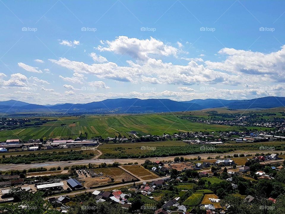 view from the height towards the city of Neamt