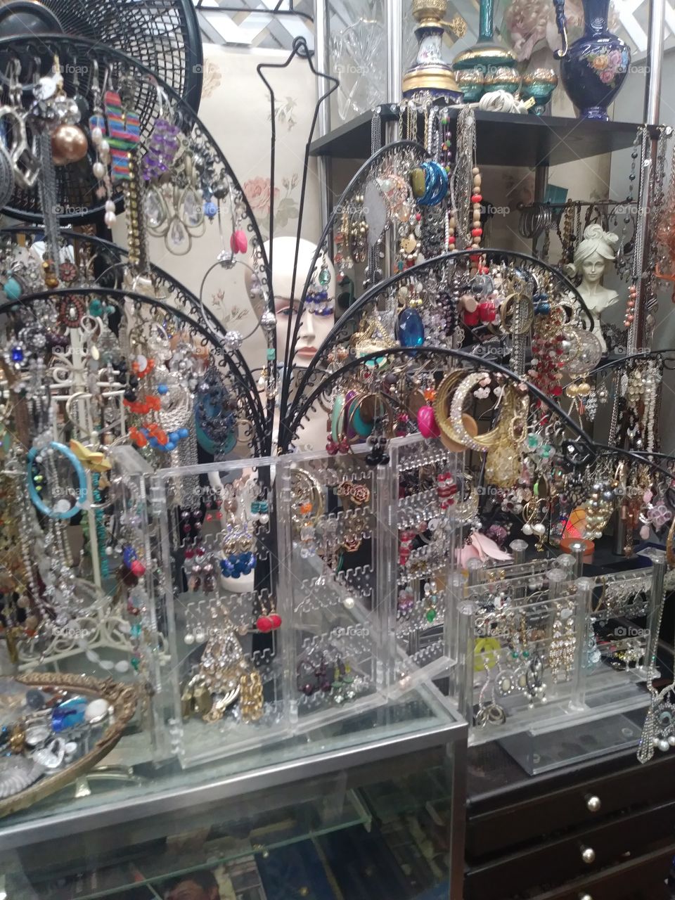 flea Market, jewlery,  costume jewlery, ear rings, jewlery display, vintage jewlery