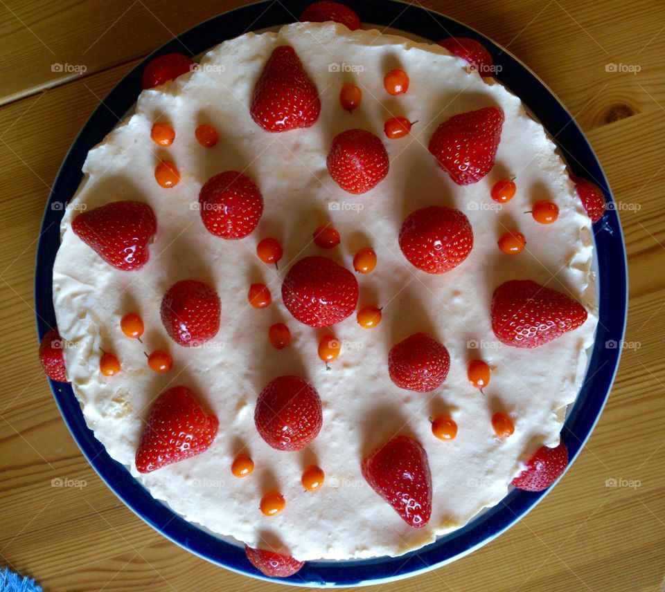 Strawberry cake